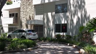 1235 Mariposa Avenue #10 - Photo 1 of 1