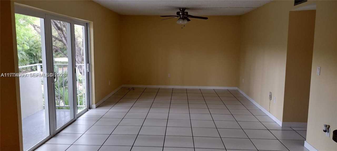 1235 Mariposa Avenue #10 - Photo 2 of 36