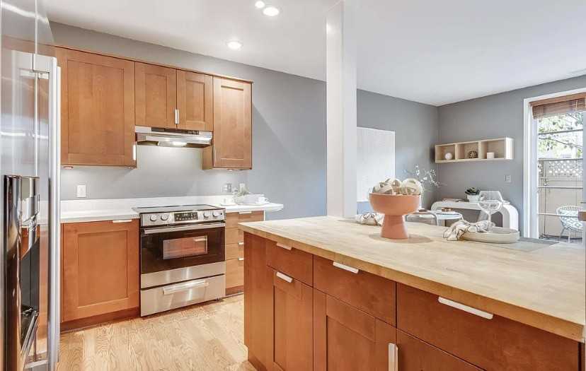 2501 Dana St #1 - Photo 2 of 11