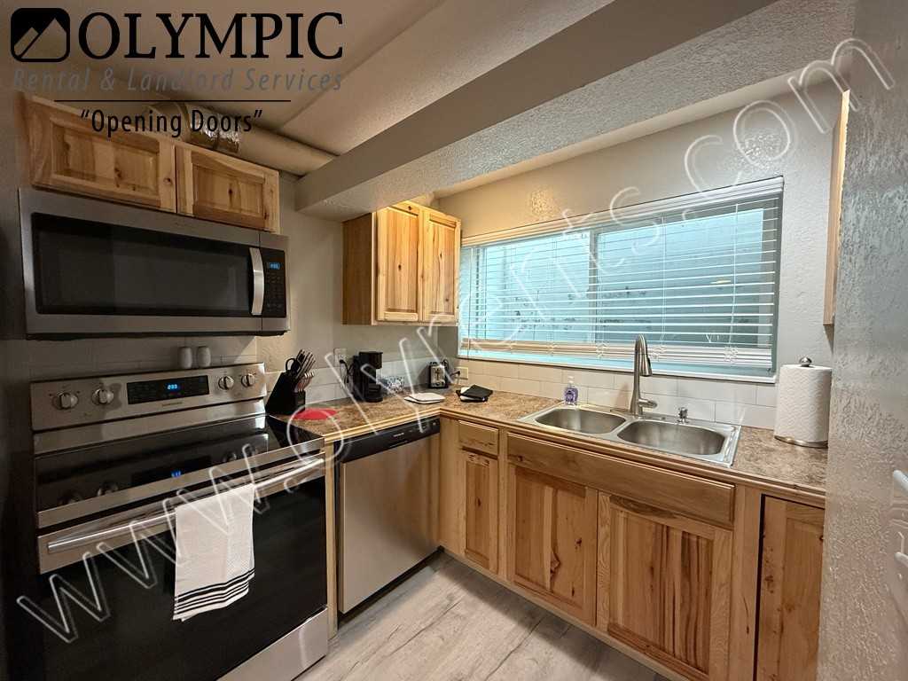 5819 Boulevard Extension Rd Se - Photo 5 of 20