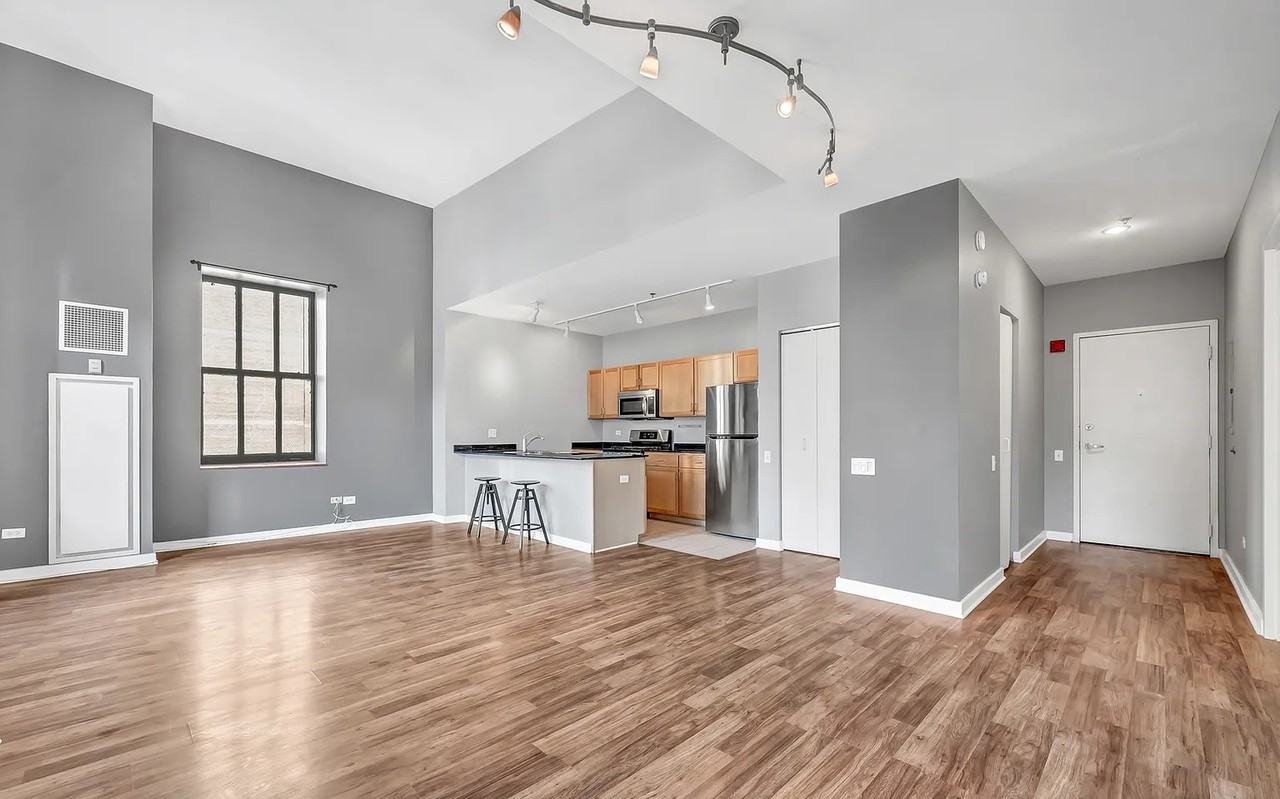 5 N Wabash Ave #1706 - Photo 7 of 12