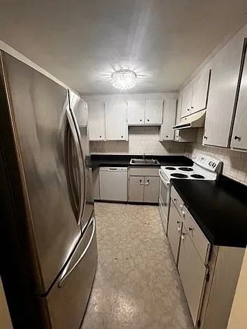 11 Cass St #1 - Photo 2 of 10