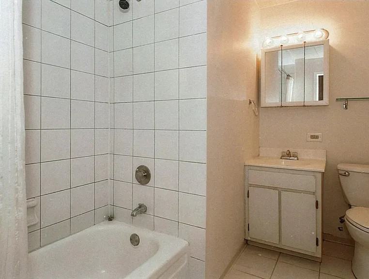 30 E Division St #6C - Photo 6 of 11