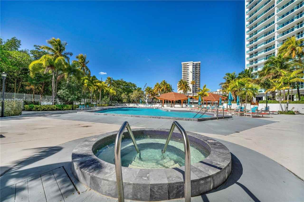 100 Bayview Drive #322 - Photo 7 of 41