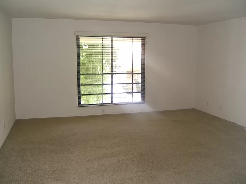 2120 S Bentley Ave - Photo 3 of 6