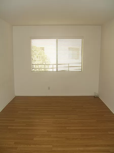 2120 S Bentley Ave - Photo 5 of 6