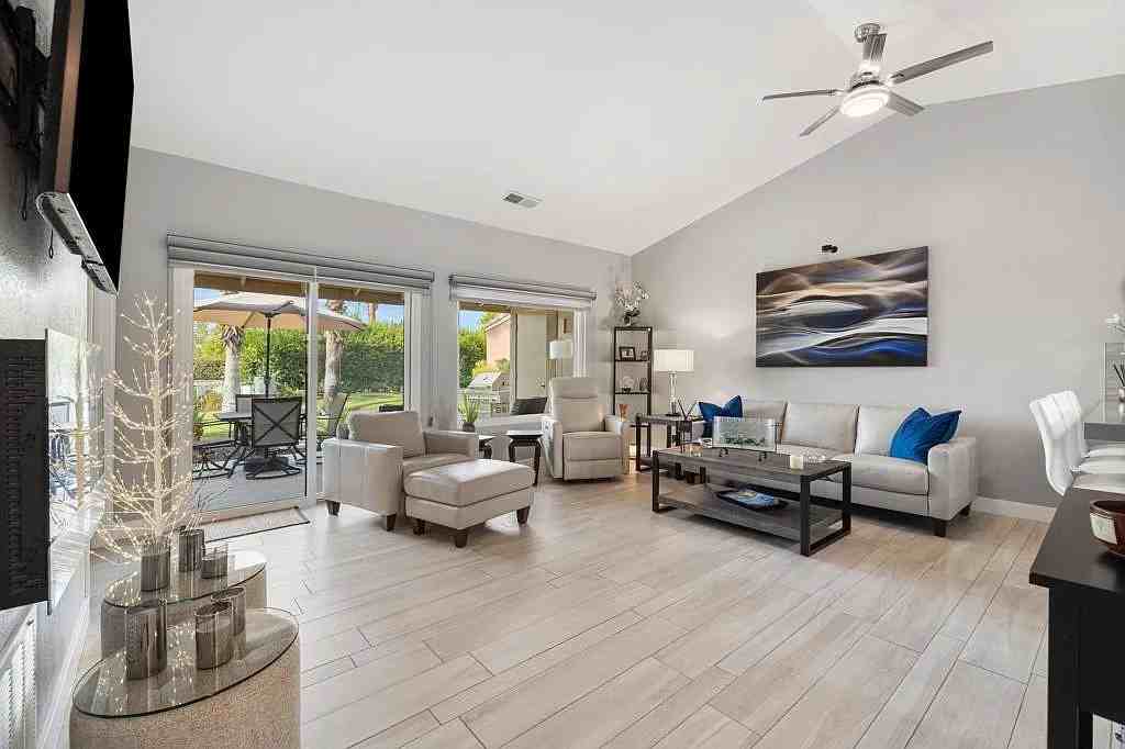 42831 Scirocco Rd - Photo 2 of 17