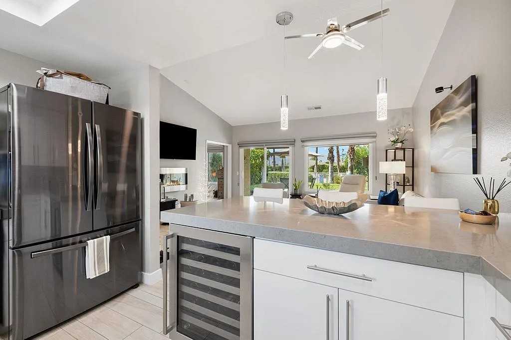 42831 Scirocco Rd - Photo 6 of 17