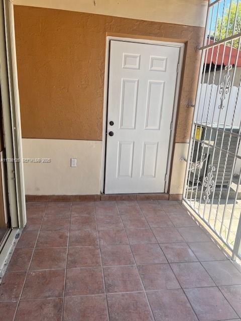 120 East 5th Street #8 - Photo 7 of 33