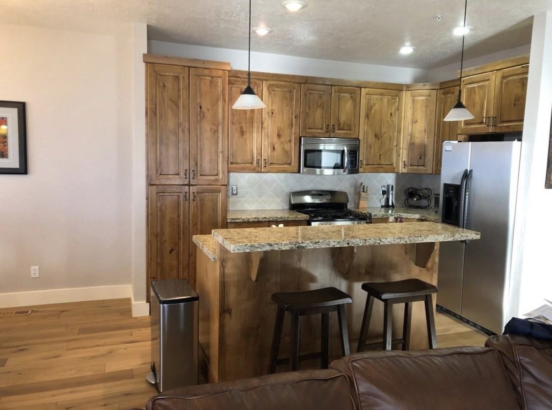 1975 Paddington Dr #1975 - Photo 4 of 18