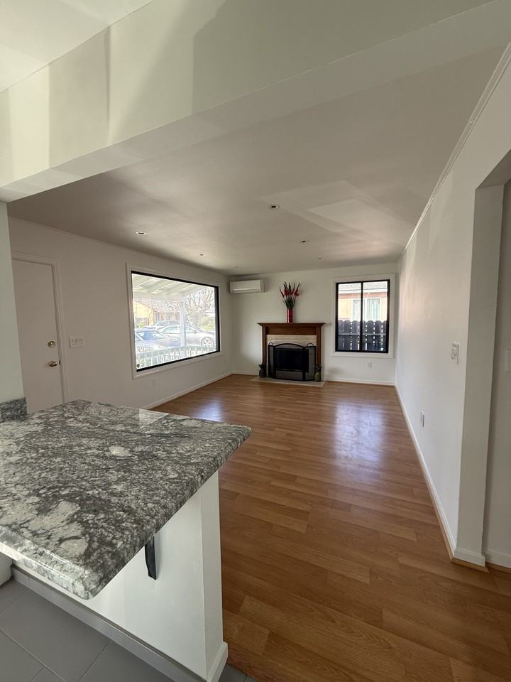 330 Cuardo Ave #NA - Photo 2 of 30