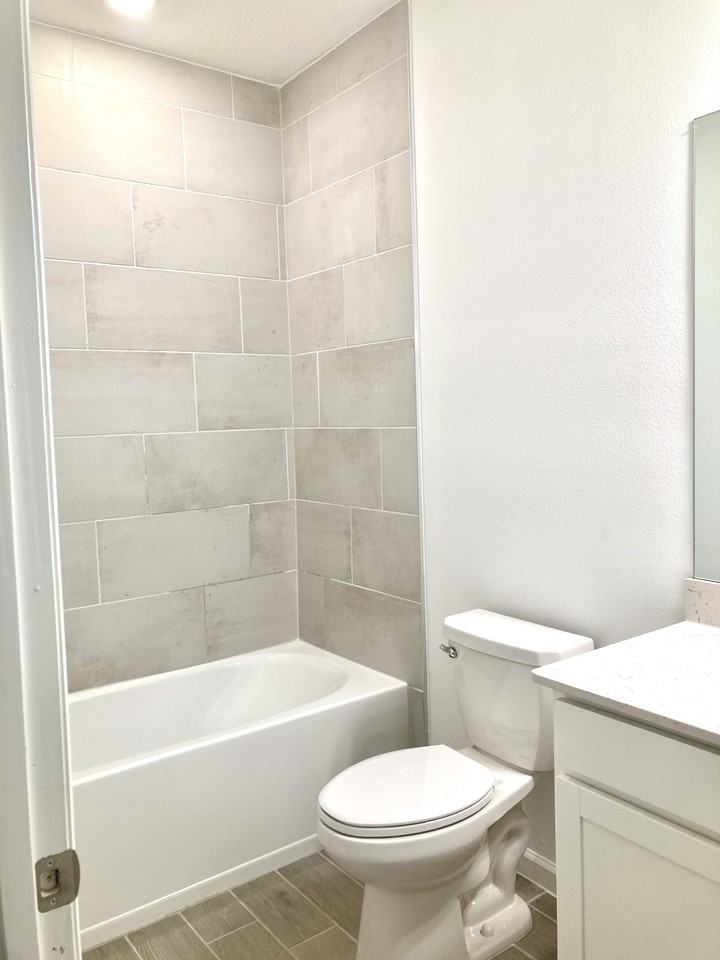 3511 Ne 38th Ln #NA - Photo 4 of 15