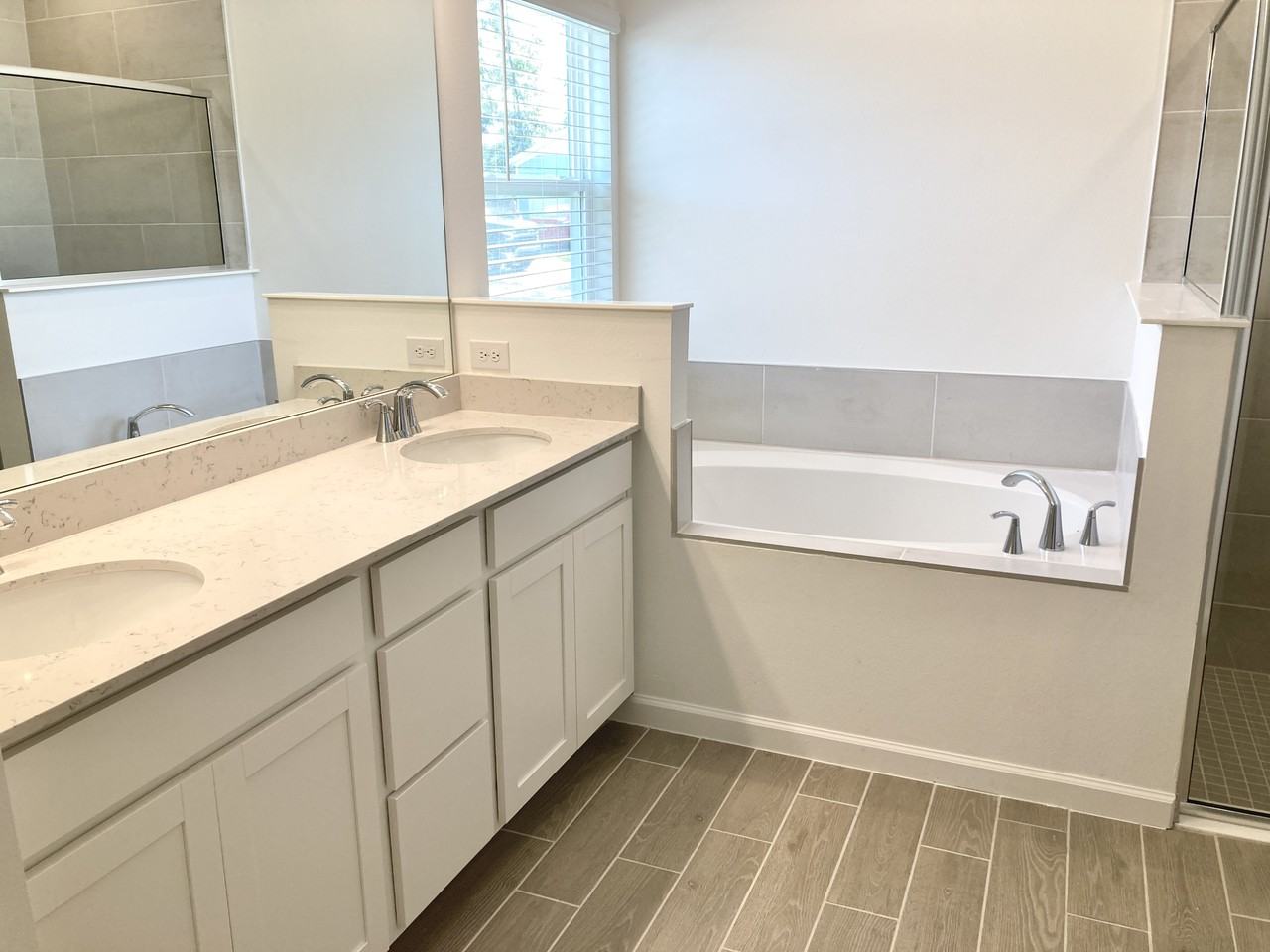 3511 Ne 38th Ln #NA - Photo 7 of 15