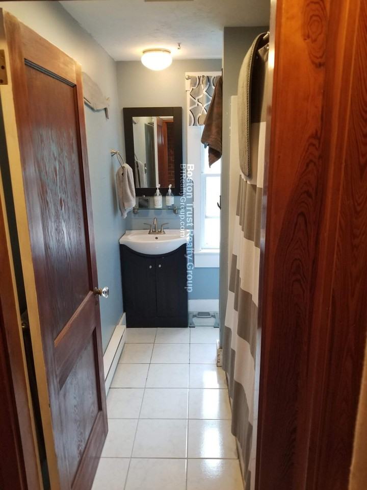 74 Oak St #2 - Photo 4 of 23