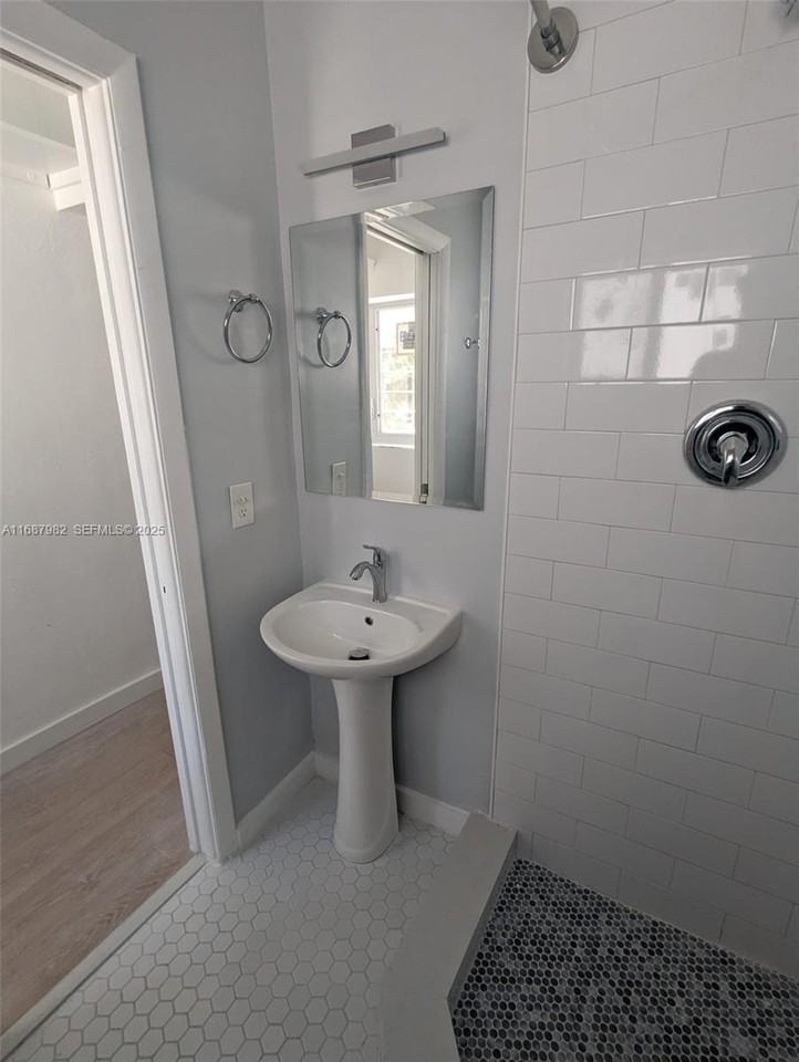 2120 Biarritz Drive #3 - Photo 4 of 21