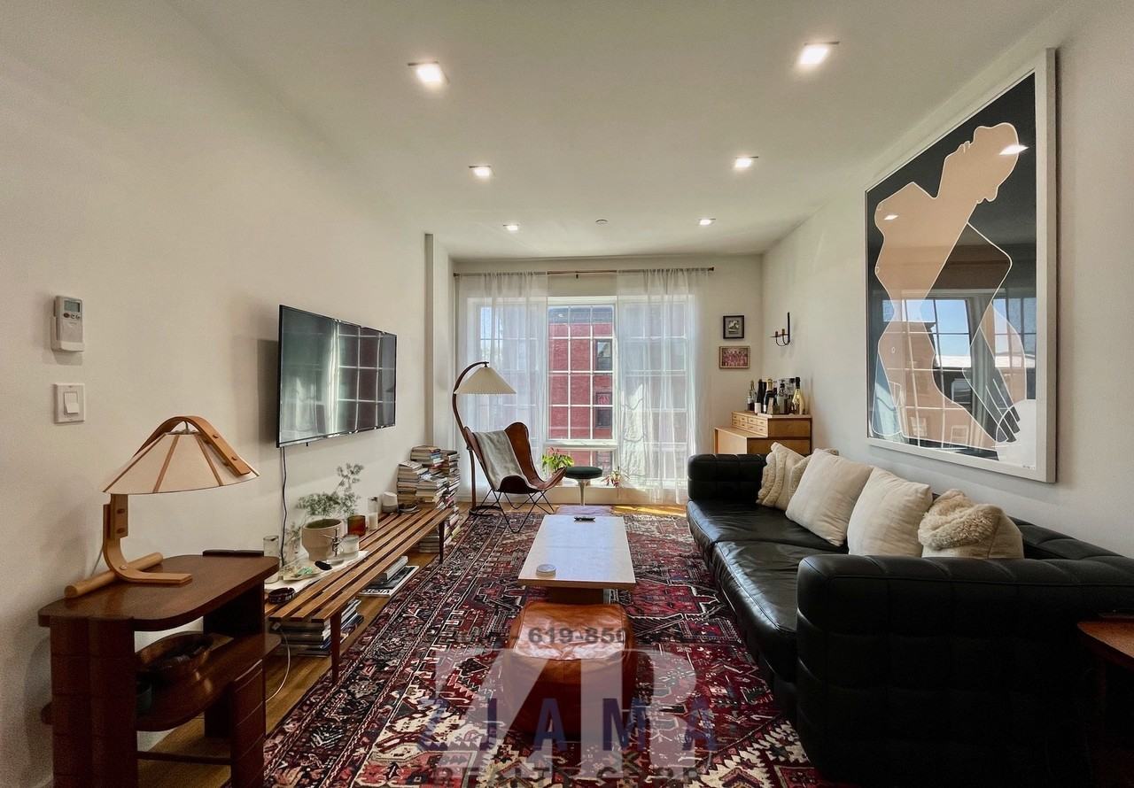 731 Greene Ave #4 - Photo 2 of 18