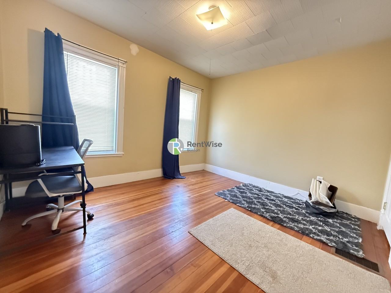 53 Litchfield St - Photo 7 of 15