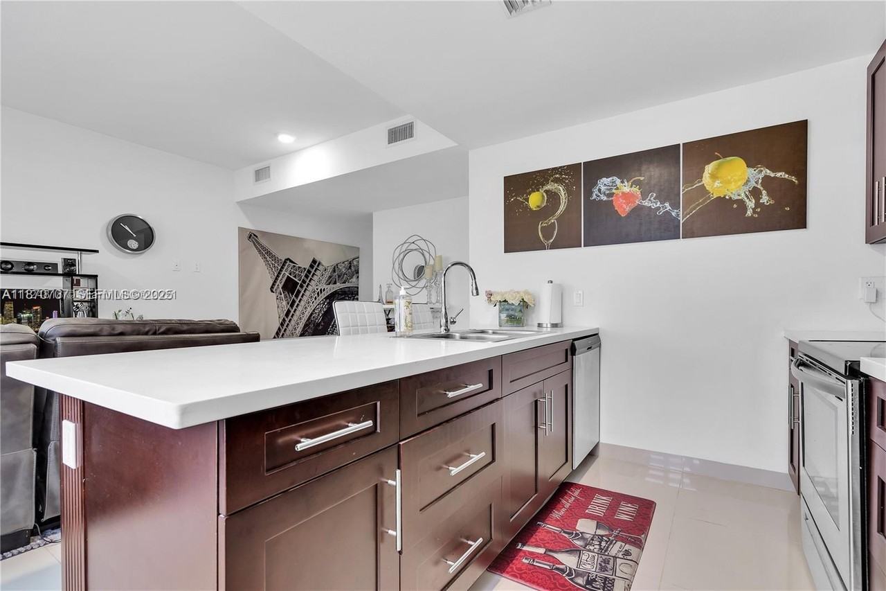 25807 Southwest 139th Court #25807 - Photo 3 of 34