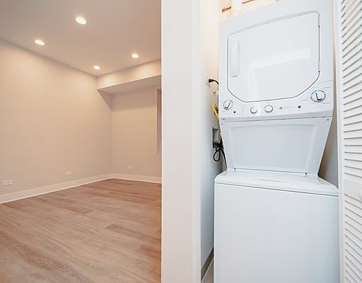 1314 N Bosworth Ave #1F - Photo 4 of 6
