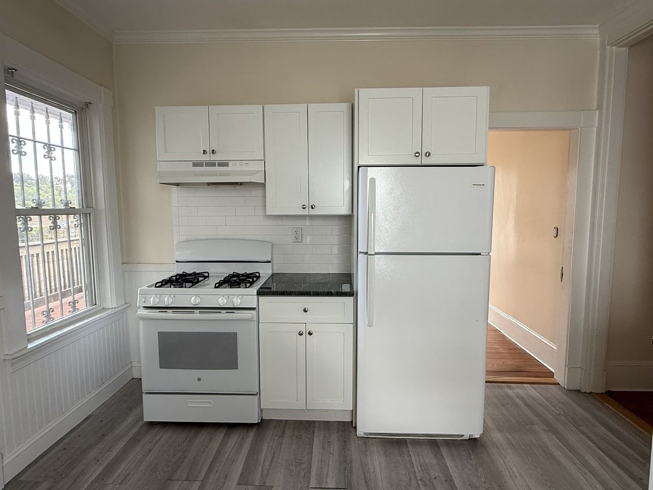 93 Sydney St #3 - Photo 6 of 29