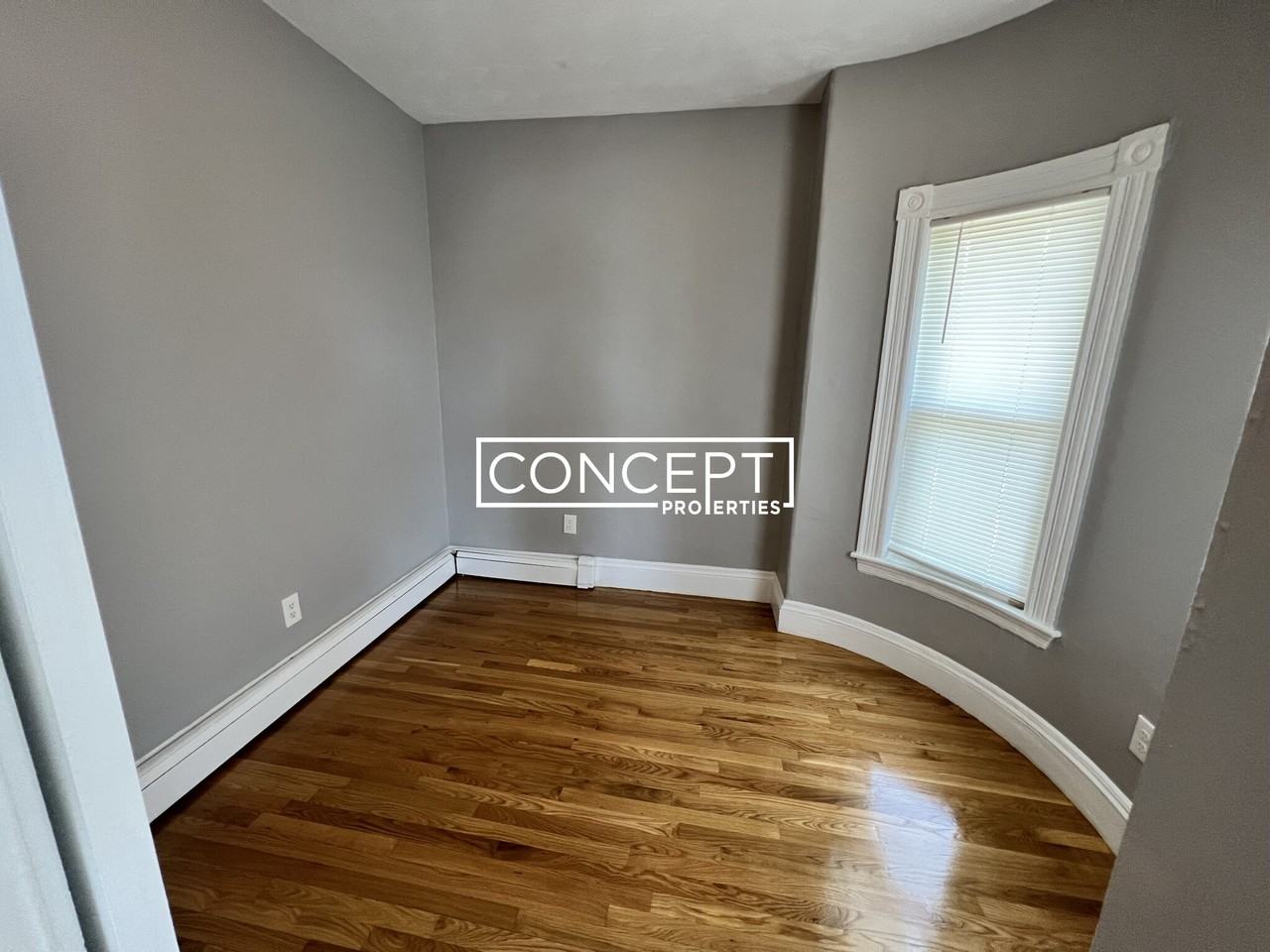 46 Lambert Ave #3 - Photo 4 of 15