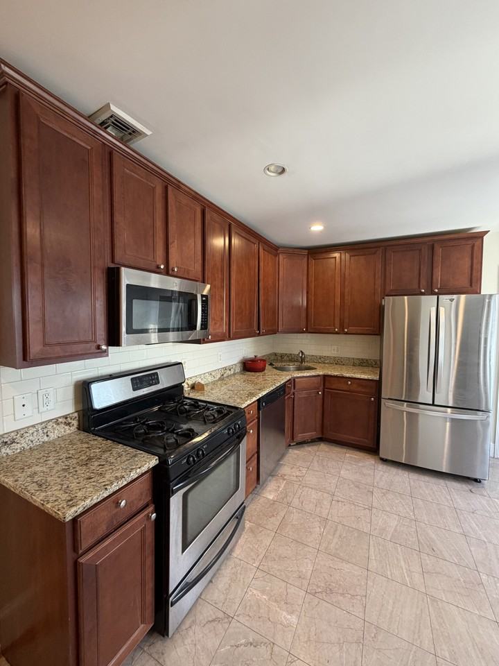 45 Houghton St #2 - Photo 2 of 19