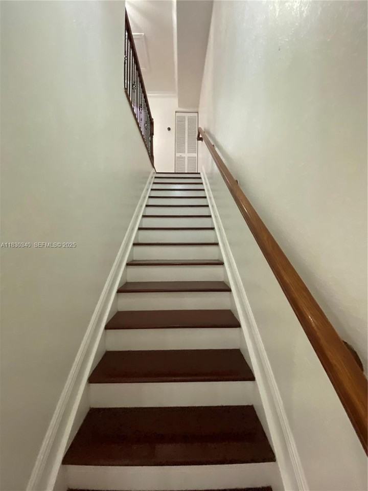 3503 West 76th Street #4 - Photo 7 of 28