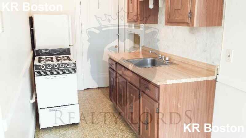 Fellsway W #10 - Photo 4 of 16