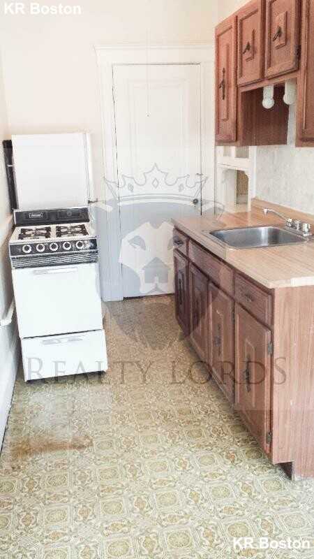 Fellsway W #15 - Photo 3 of 15