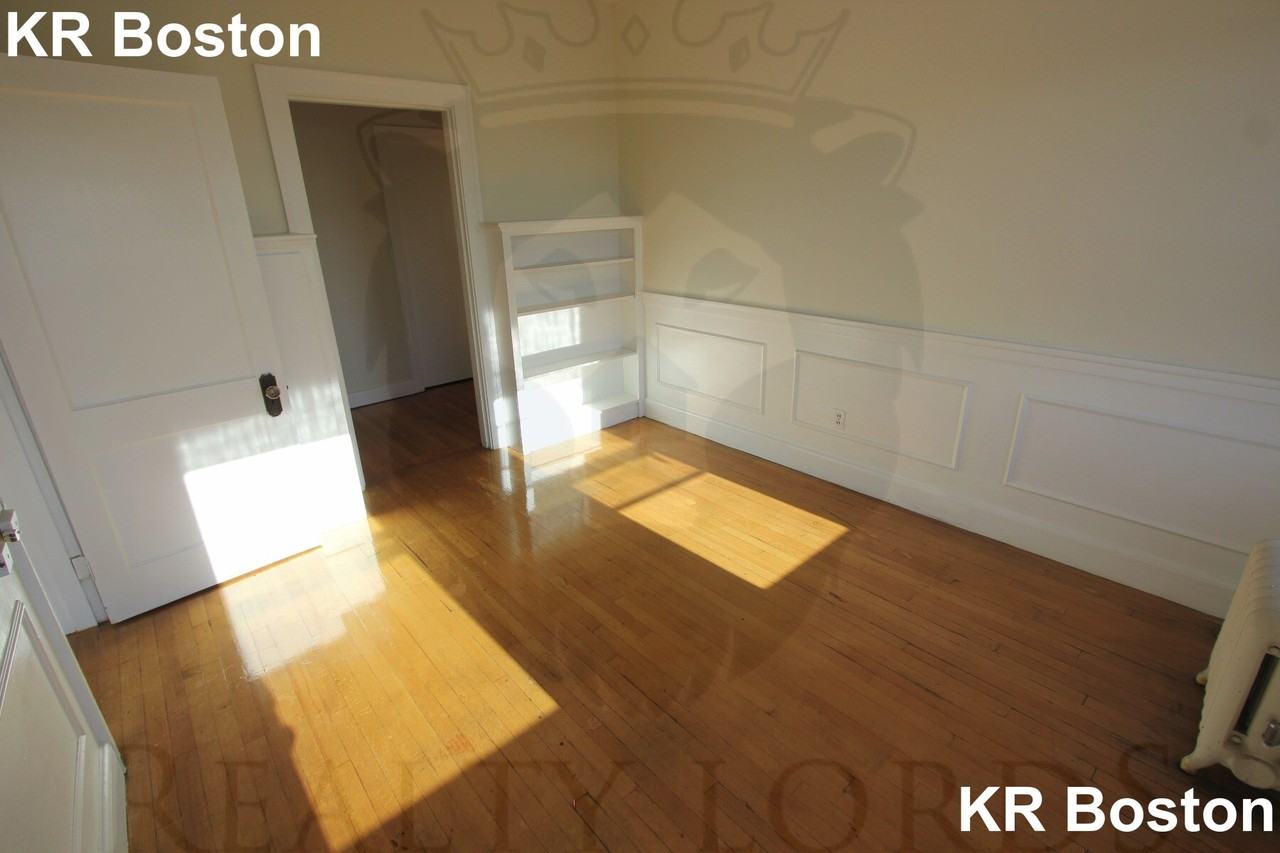 Summer & Central #4P - Photo 5 of 29