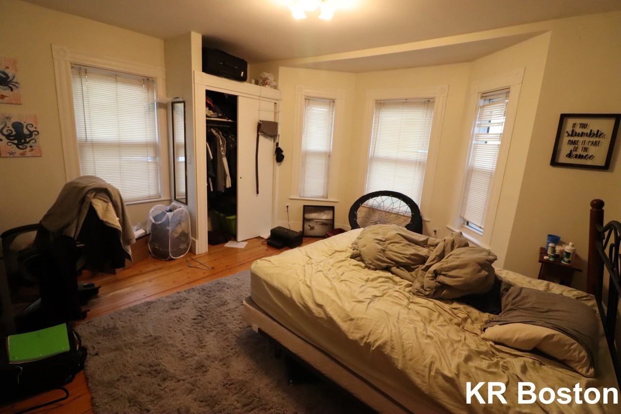 Everett St. & Brighton Ave. #3 - Photo 2 of 33