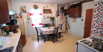 featured image of Everett St. & N Beacon St #3