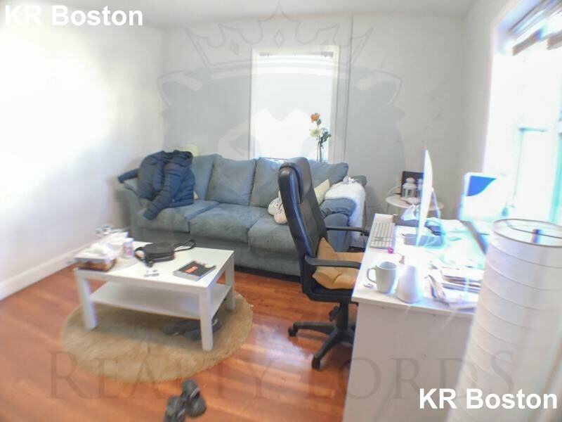 President Ter. & Gardner St. #1 - Photo 2 of 13