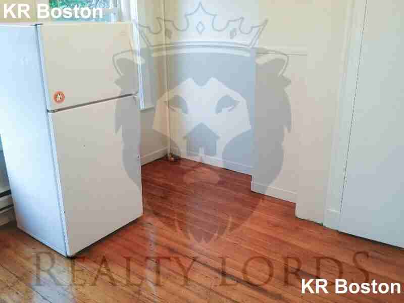 Harvard Ave. & Harvard Terrace #4 - Photo 2 of 10