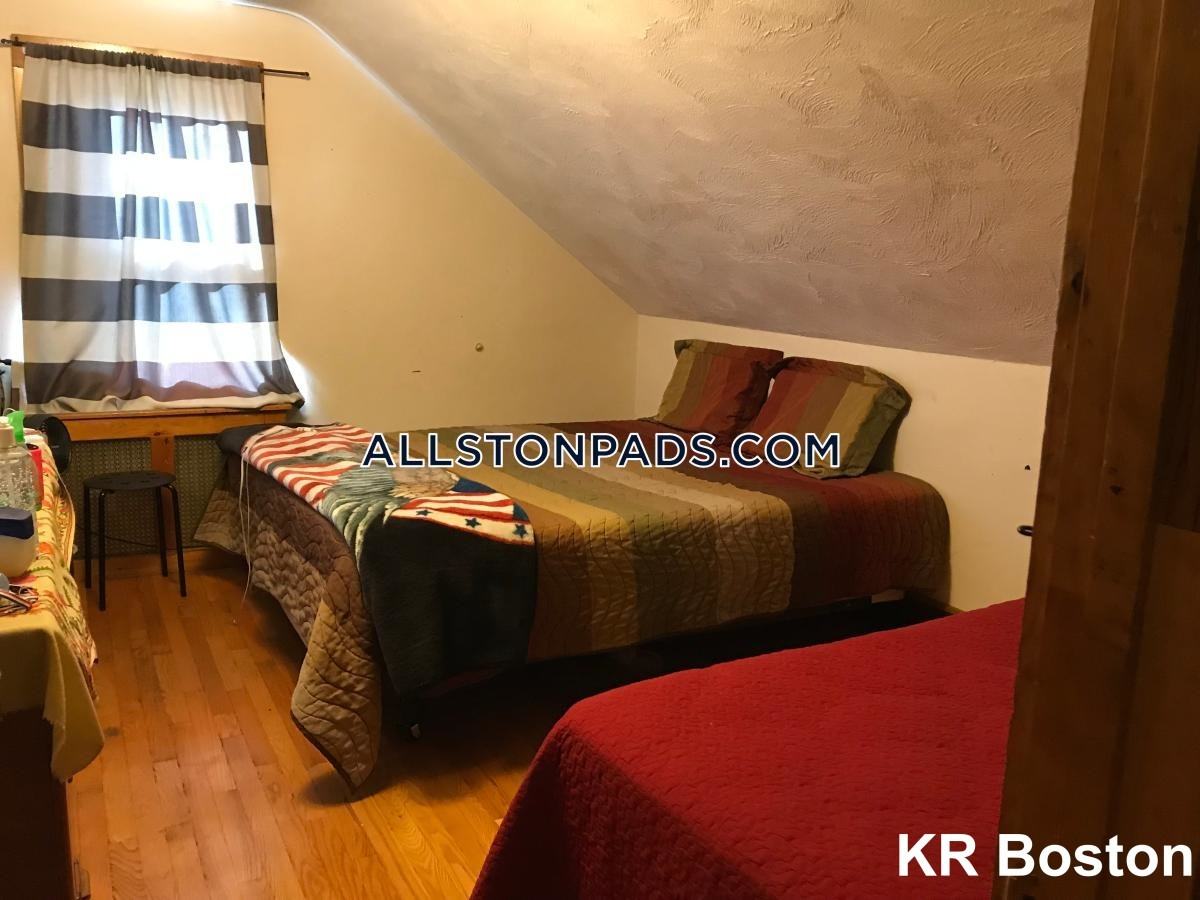 Webley St. & Imrie #3 - Photo 2 of 12