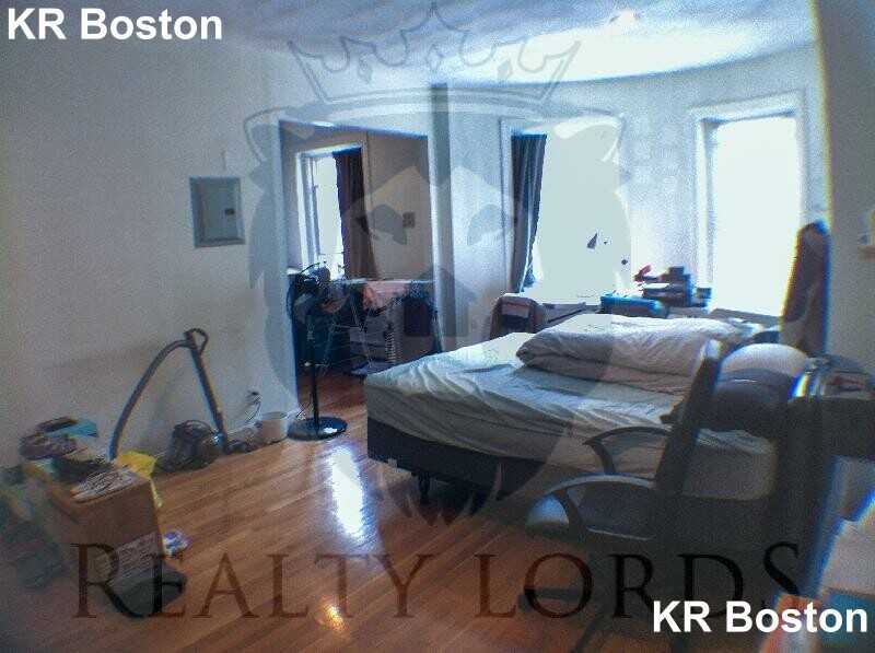 Wait St. & Huntington Ave #2F - Photo 2 of 10