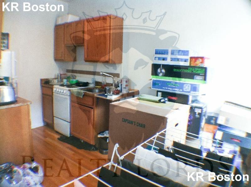 Wait St. & Huntington Ave #2F - Photo 3 of 10