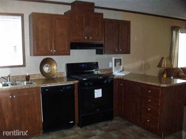 48 St Michaels Dr - Photo 3 of 4