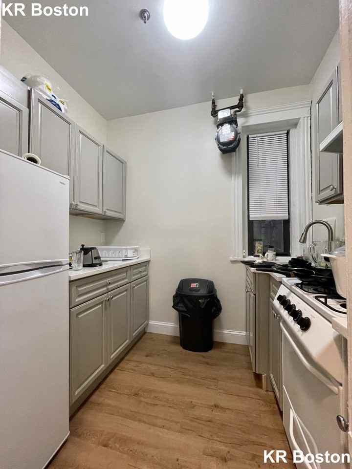 Saint Stephen St. & Opera Place #1 - Photo 2 of 33