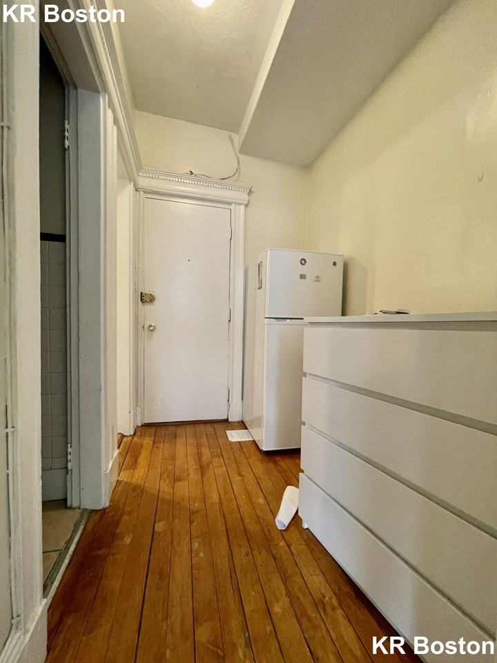 Hemenway St. & Symphony Rd #20 - Photo 6 of 29