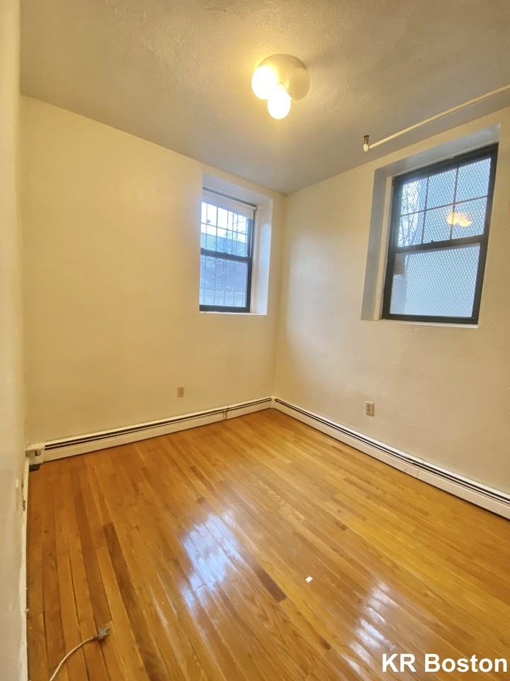 Saint Stephen St. & Opera Place #B3 - Photo 2 of 34