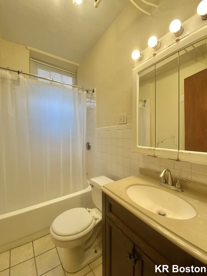 Saint Stephen St. & Opera Place #B3 - Photo 5 of 34