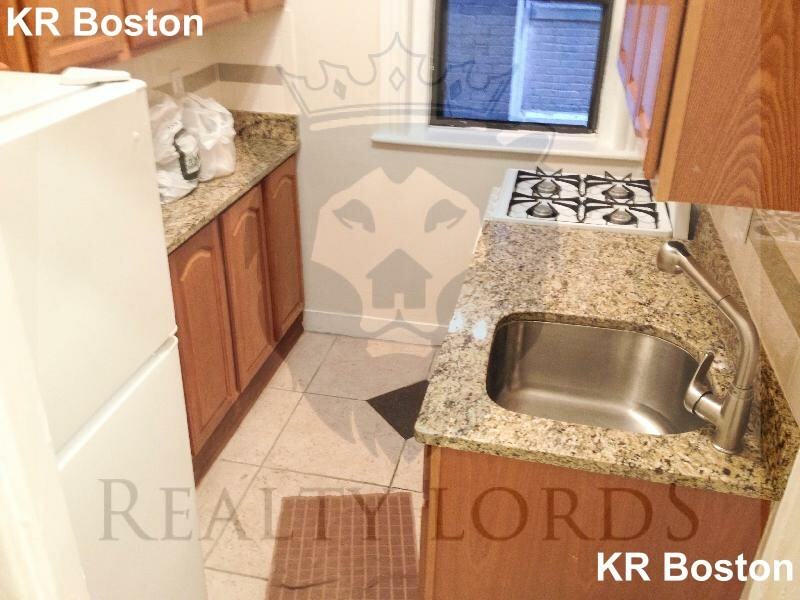 Saint Stephen St. & Opera Place #3 - Photo 4 of 16