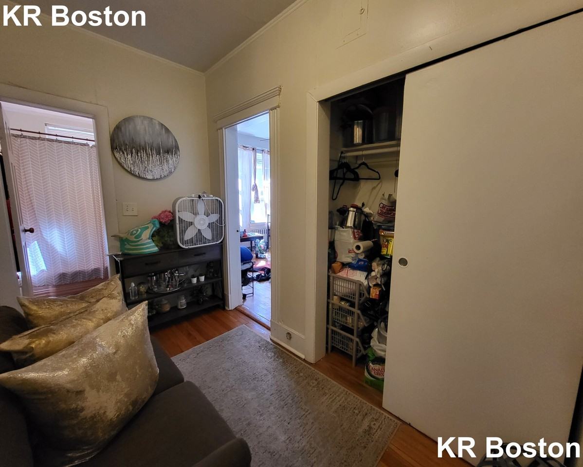 Gordon St. & Commonwealth Ave #15 - Photo 4 of 30