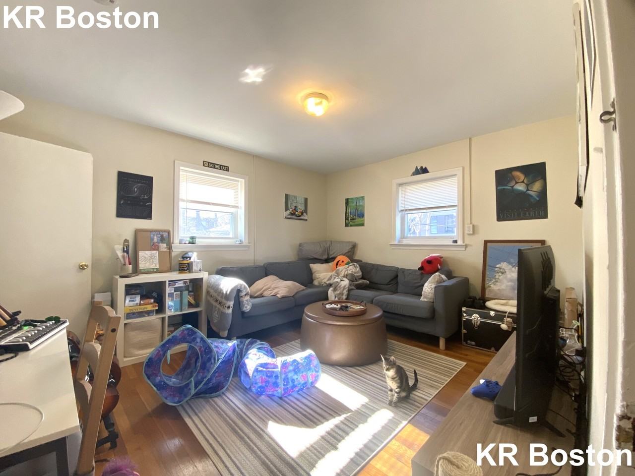 President Ter. & Gardner Street #3 - Photo 2 of 25