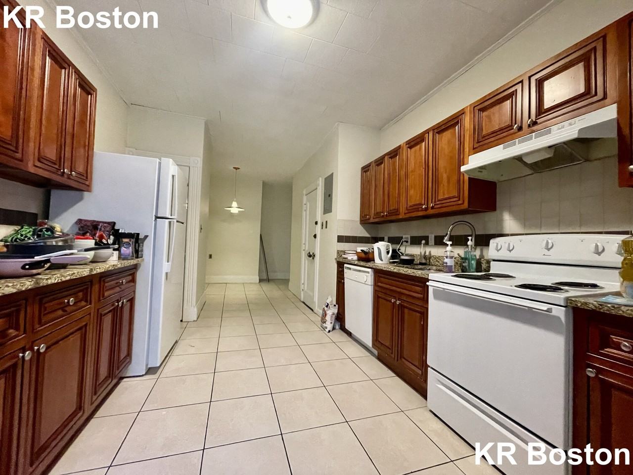 Euston St. & Euston #5 - Photo 4 of 15