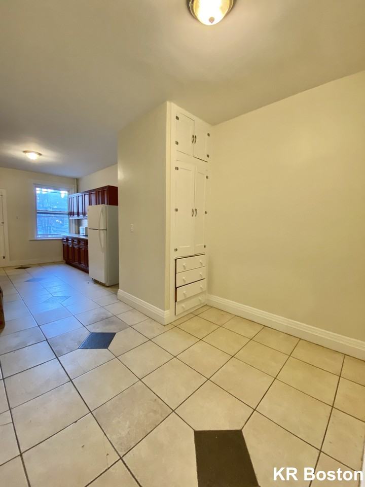 Euston St. & St. Marys St. #3 - Photo 6 of 21