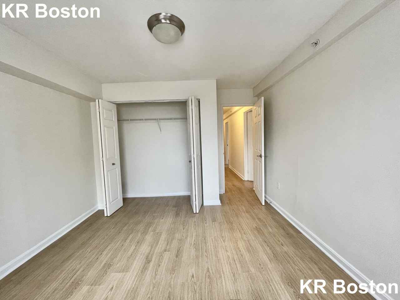 Staniford St. & Longfellow Pl #18H - Photo 6 of 27