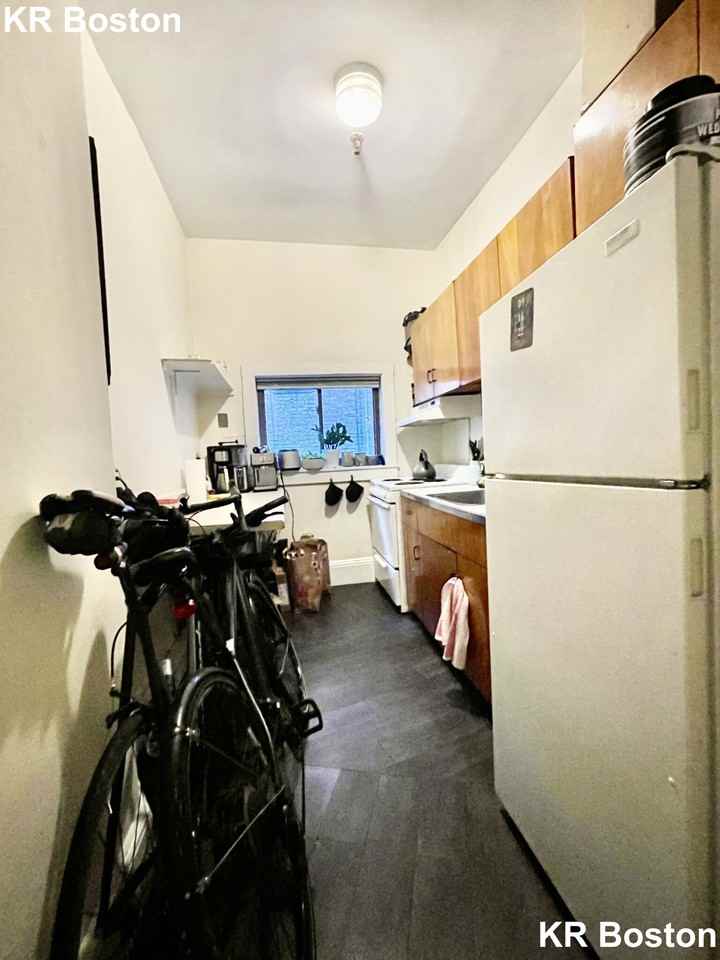 Boylston St. & Gloucester #4 - Photo 4 of 12