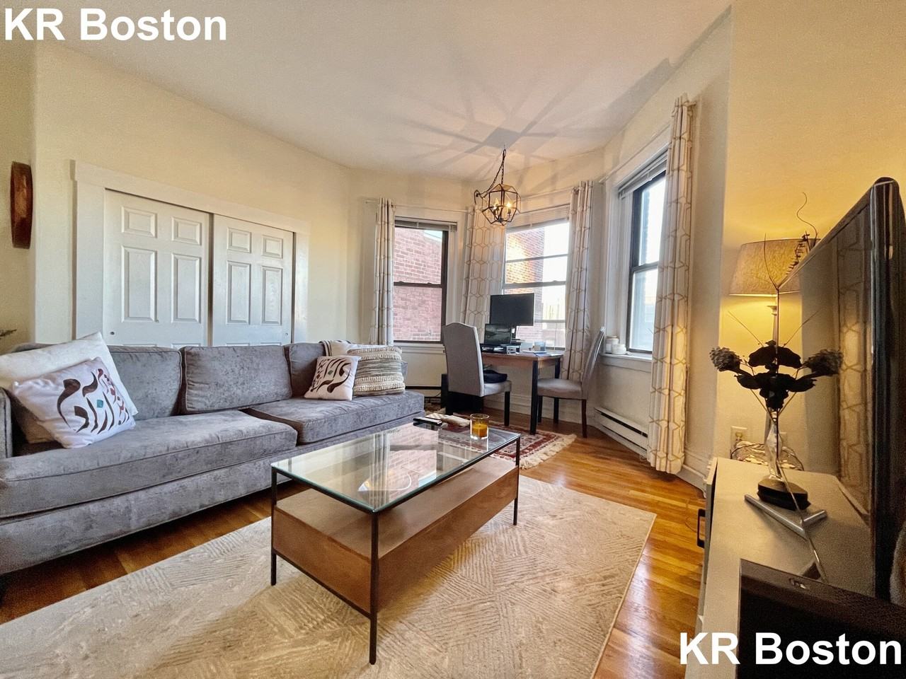 Boylston St. & Gloucester #4 - Photo 6 of 12